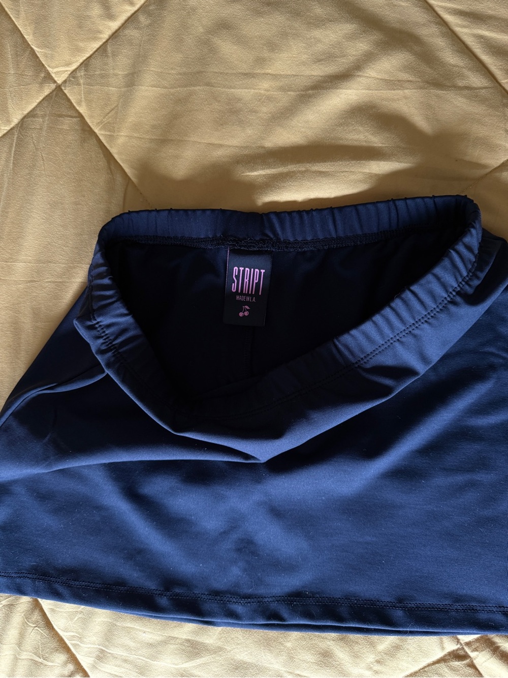 STRIPT - Picture 2 of 2